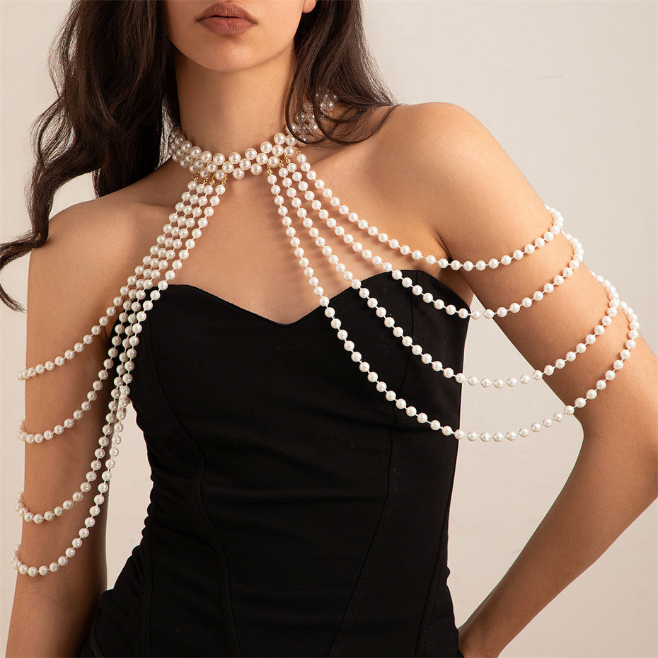 Pearl Collar with Shoulder Chain