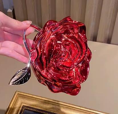 3D Rose Clutch